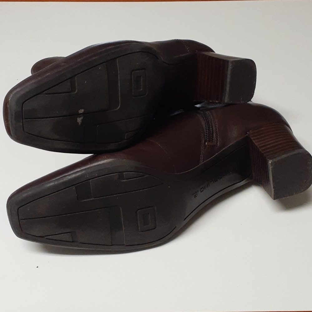 Bandolino leather Boots - Picture 4 of 10